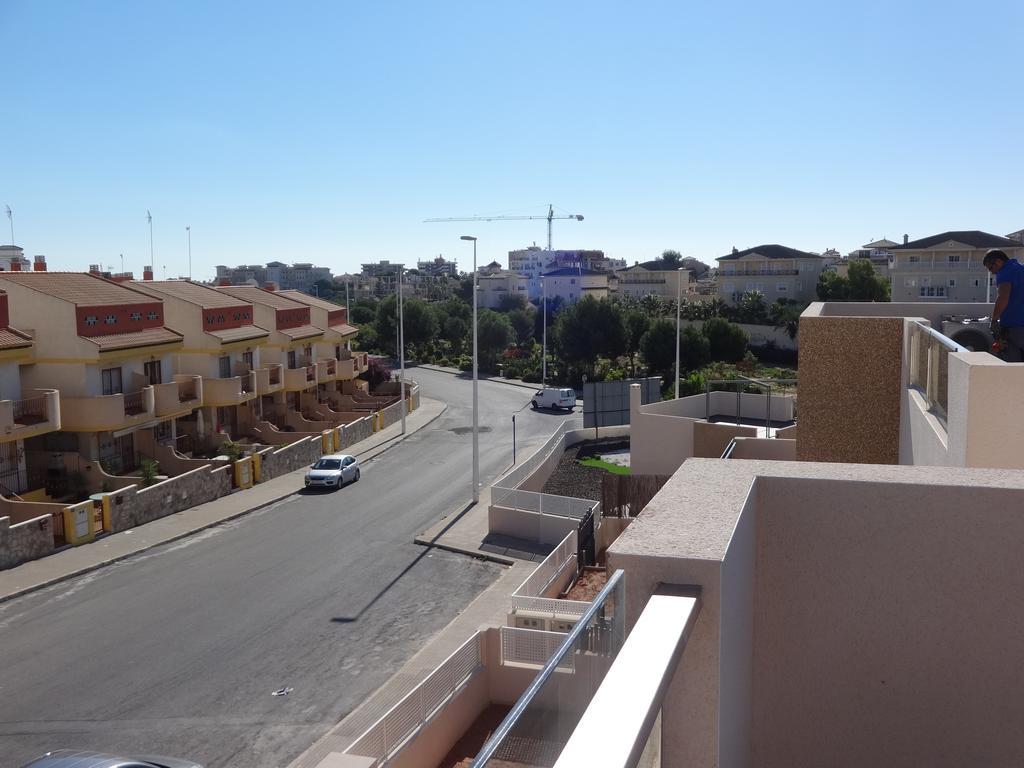 Residencial Sabrina Penthouse Διαμέρισμα Οριουέλα Εξωτερικό φωτογραφία