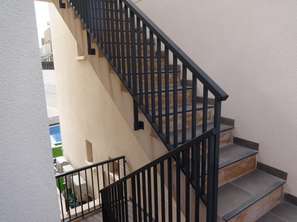 Residencial Sabrina Penthouse Διαμέρισμα Οριουέλα Εξωτερικό φωτογραφία