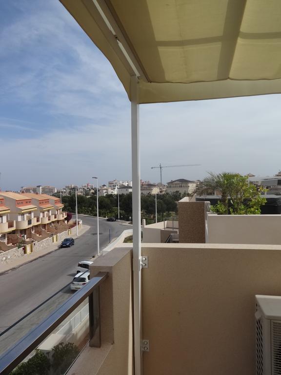 Residencial Sabrina Penthouse Διαμέρισμα Οριουέλα Εξωτερικό φωτογραφία