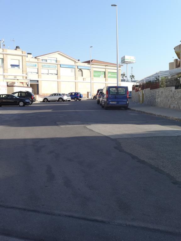 Residencial Sabrina Penthouse Διαμέρισμα Οριουέλα Εξωτερικό φωτογραφία