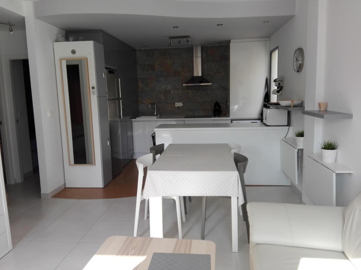 Residencial Sabrina Penthouse Διαμέρισμα Οριουέλα Εξωτερικό φωτογραφία