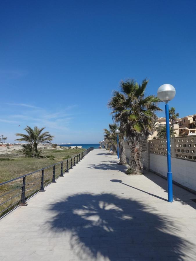 Residencial Sabrina Penthouse Διαμέρισμα Οριουέλα Εξωτερικό φωτογραφία
